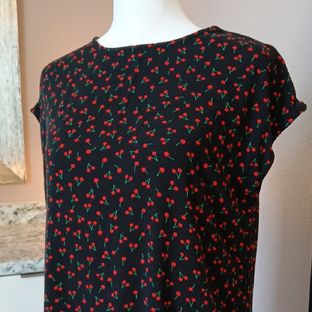 Pop Sugar Cherries Tunic Top Size M